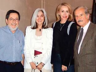 Julio Ortega, María Kodama, Silvia Lemus y Carlos Fuentes en Brown University
