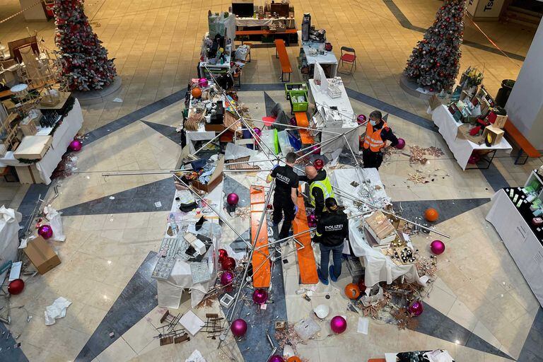 Suiza: seis heridos por caída de decoraciones de Navidad en un centro comercial