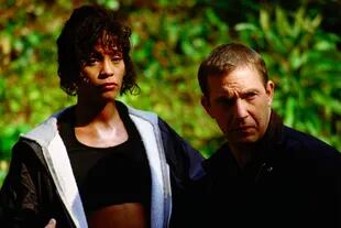 El actor y Whitney Houston trabaron una cercana relación durante el rodaje de El guardaespaldas