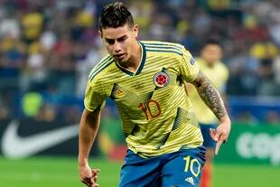 James Rodríguez, ahora en el fútbol qatarí, volverá a vestir la camiseta de Colombia, que no dispondrá de Radamel Falcao García por una lesión en esta doble ventana de la eliminatoria.