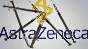 Algunas sospechas sobre eventos trombóticos provocaron nuevas evaluaciones sobre AstraZeneca