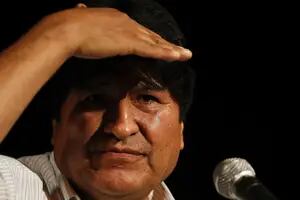 Le robaron el celular a Evo Morales y Bolivia lanzó un megaoperativo para encontrarlo