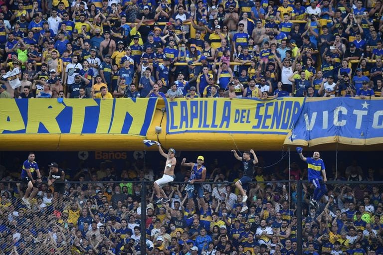 La pasión de los hinchas en la Bombonera, a pleno