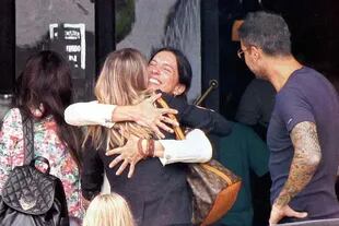 Guillermina y Paula se funden en un abrazo, con Tinelli de testigo
