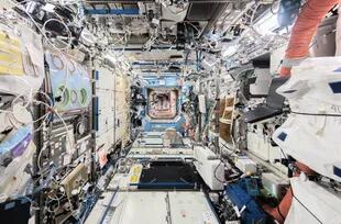 El cuerpo del astronauta fallecido podría mantenerse en el sector más frío de la Estación Espacial, donde se guardan los restos de comida y la basura
