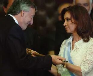 Néstor Kirchner le entregó el bastón de mando a Cristina Kirchner