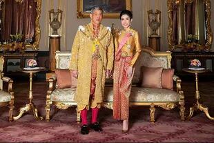 La pareja real en el palacio