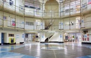 Un'immagine della zona centrale del carcere dove alloggia Becker
