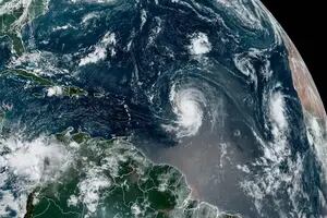 Huracán Lee: mapa en tiempo real y cómo avanza por el Atlántico