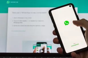 La versión de escritorio de WhatsApp pronto sumará la función de validación de identidad en dos pasos, una característica que hasta ahora solo está disponible en los teléfonos móviles