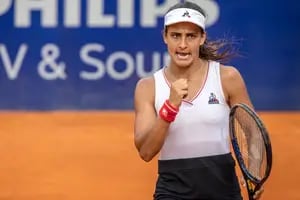 Lourdes Carlé: la tenista argentina de los 126 partidos en el año y un ascenso a todo pulmón