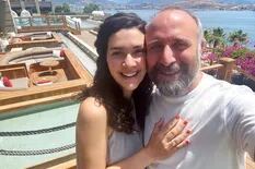 Bergüzar Korel y Halit Ergenç dieron a conocer el sexo y nombre de su tercer hijo