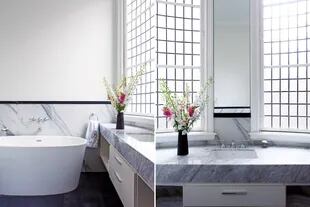 El baño moderno homenajea a los de aquella época: tiene una tina y abundancia de mármol.