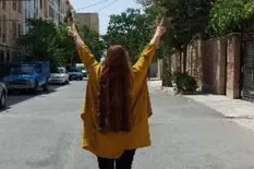 Las mujeres iraníes que protestan contra el hiyab obligatorio