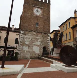 Arquitectura típica de la Piazza Ferretto 