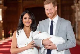 Cuando los duques presentaron a su hijo recién nacido. 