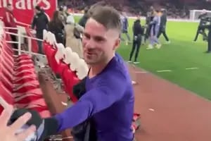 El gesto de Mac Allister que enloqueció a un hincha argentino en la tribuna y se volvió viral