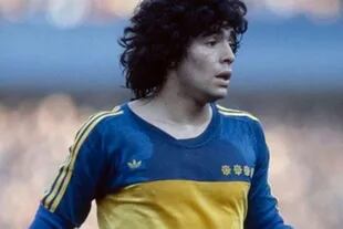 Adidas le habría presentado a Boca un modelo similar al que usó Maradona en 1981