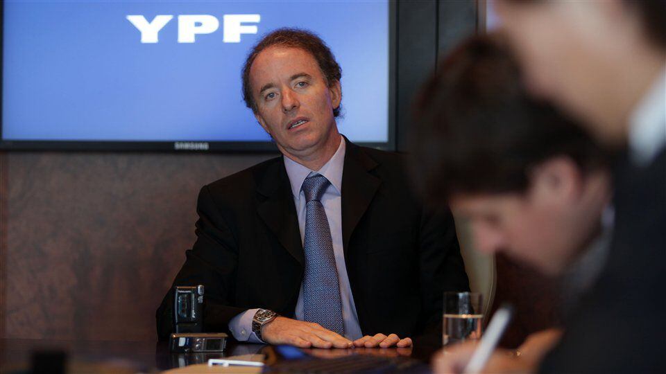 Sebastián Eskenazi, CEO de YPF, la líder del mercado de combustibles