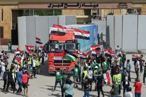 Llegan a Gaza los primeros camiones de ayuda humanitaria