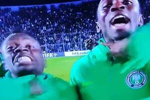 La frase y el gesto de dos chicos nigerianos apenas se consumó la eliminación argentina en el Mundial
