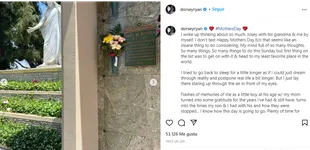 Ryan acudió al cementerio donde yacen los restos de su exesposa y lamentó que ella ya no esté para celebrar el Día de las Madres