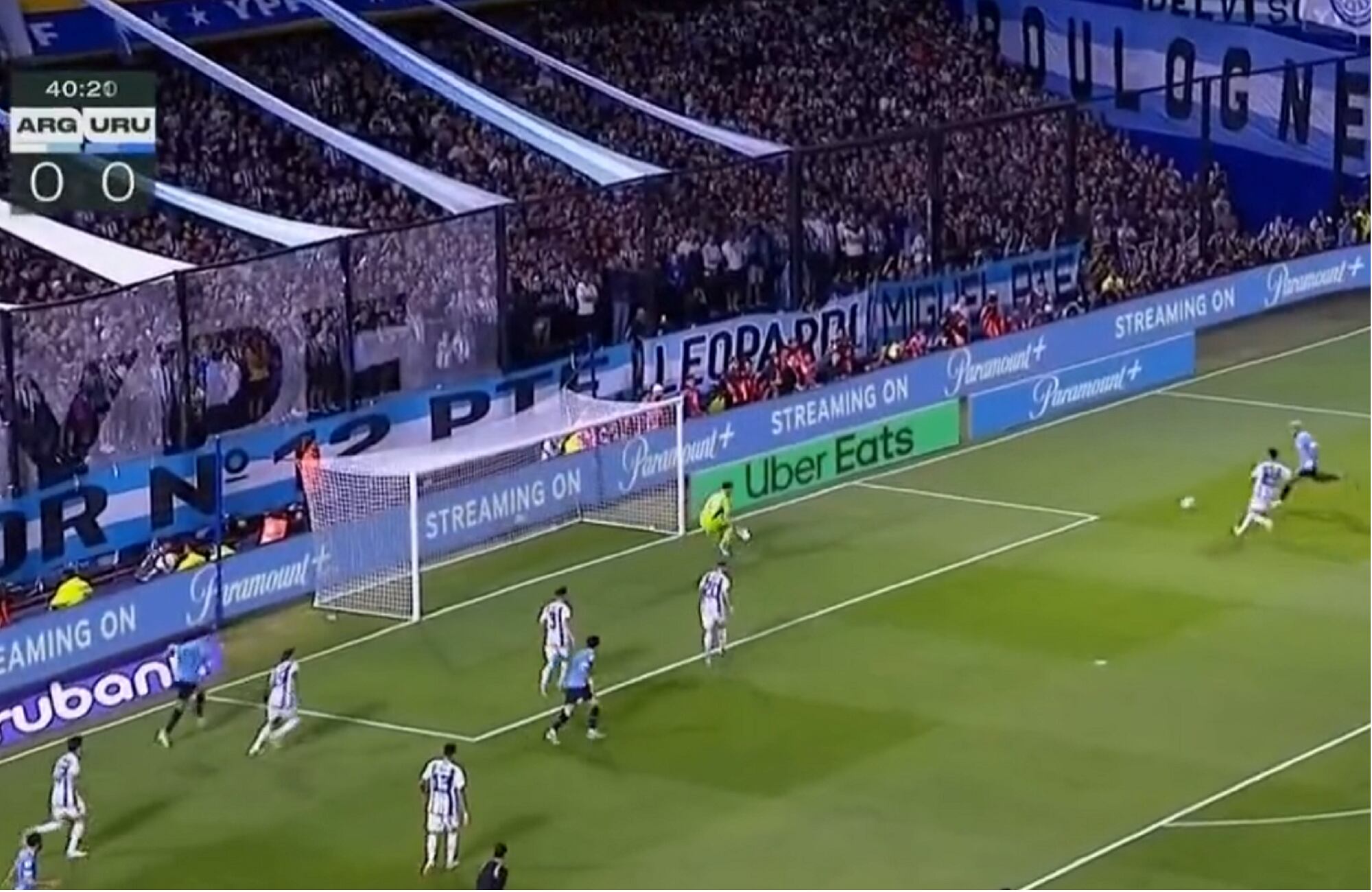 Eliminatorias: el gol de Ronald Araújo que puso el 1-0 de Uruguay sobre la selección argentina