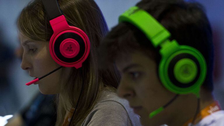 Las estadísticas dicen que las mujeres juegan más videojuegos que los varones