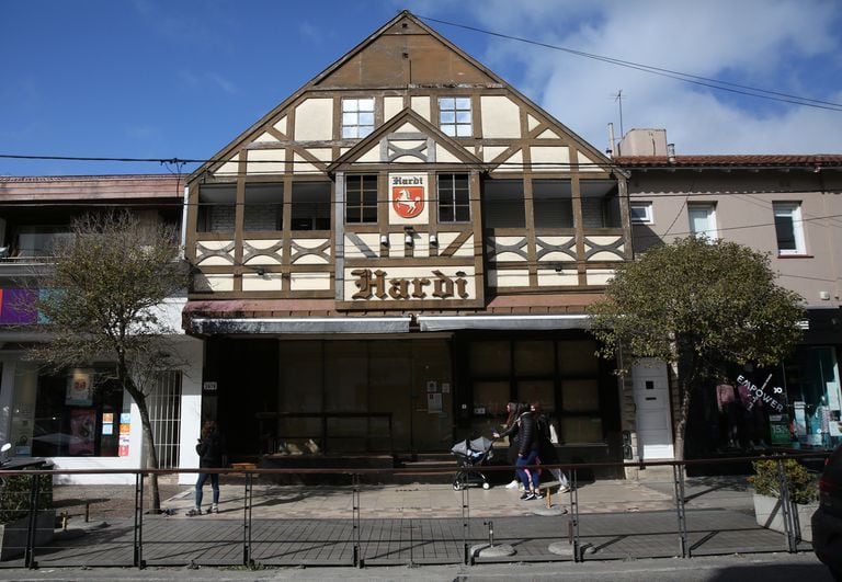 La confitería pionera de Güemes y un reconocido restaurante cerraron en Mar del Plata