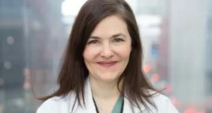 "Cuando las personas piensan en cirujanos, piensan en hombres", según Nancy Baxter, cirujana colorrectal de la Universidad de Toronto.
