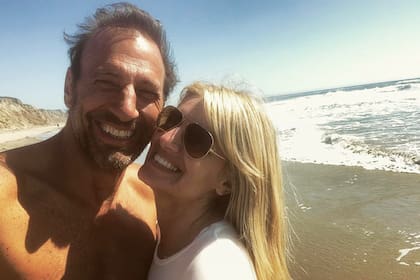 Máximo está en pareja con Jennifer Guillaume, una reconocida productora de moda en Hollywood.