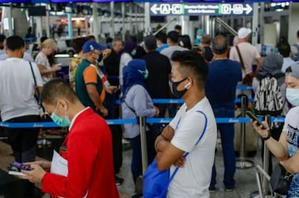 Mantener la distancia social en aviones y aeropuertos será todo un reto