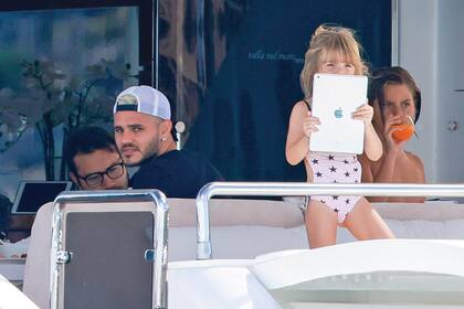 Con 3 años Isabella se revela como futura instagrammer. Con su iPad se ocupó de sacar fotos al paisaje, pero, además, la semana pasada sorprendió con sus declaraciones.