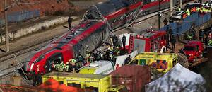 Todos los detalles del mortal choque de trenes que tiene en duelo a España