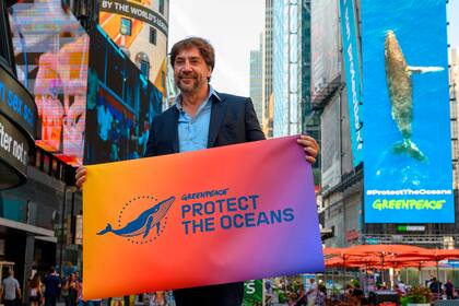 Javier Bardem exigió en la ONU un pacto global de protección a los océanos, y luego protagonizó una acción en el Times Square