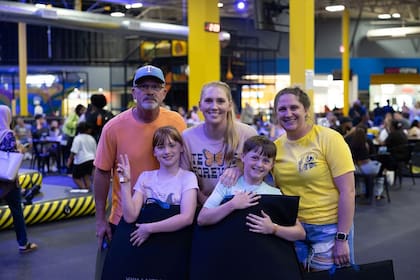 En su interior, los visitantes pueden encontrar desde “toboganes gigantes secos” con distintas alturas y velocidades (Imagen del Instagram oficial de Slick City Action Park)