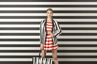 RAYAS DE PIES A CABEZA