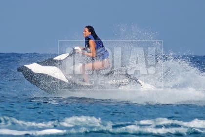 Oriana y Paulo comenzaron su coqueteo en Instagram en 2017. En julio de 2018,¡HOLA! Argentina publicó las primeras fotos del romance, tomadas durante unas románticas vacaciones en Mykonos