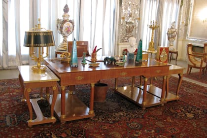 El interior de la oficina del sha. Hoy, el palacio imperial es un museo.