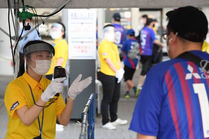 Así se controla la entrada del público a los estadios en la J-League