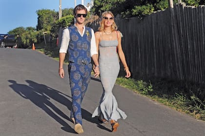 Dolores Barreiro y Santiago Tanoira formalizaron su noviazgo en febrero pasado, al mostrarse por primera vez juntos, tomados de la mano, en la boda de Sonia Caputo.