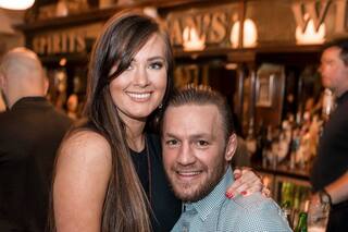 McGregor se compromete y lo cuenta con una romántica foto en Instagram