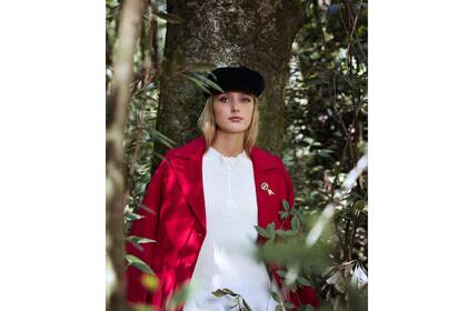 Tapado (Divina Bolivia, $9990), polera con cierre (Ayres, $2768), boina de terciopelo (Compañía de Sombreros, $785)