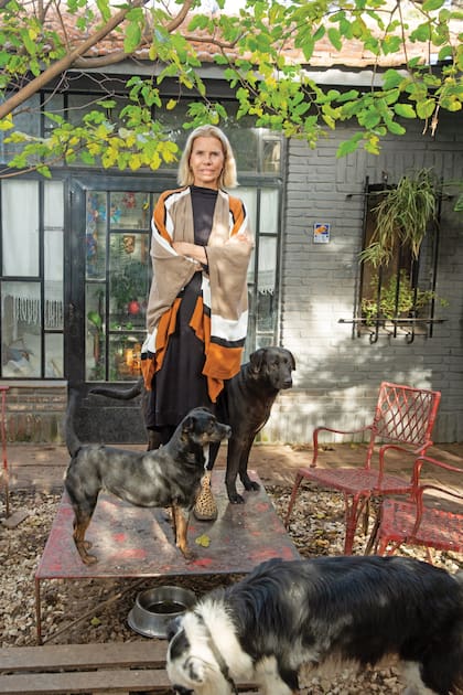 “Un perro que está atado todo el día al rayo del sol es lógico que sea malo, pero ¿de quién es la culpa, del animal o del humano? Los perros no tienen maldad, son puro amor”