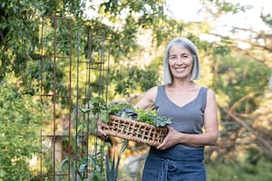 Armó una huerta en la terraza para asegurarse una alimentación saludable