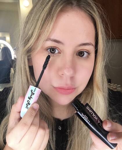 Marisol Gutiérrez sostiene que es es preferible aplicar poca base y emplear un corrector de larga duración, además de máscara y brillo