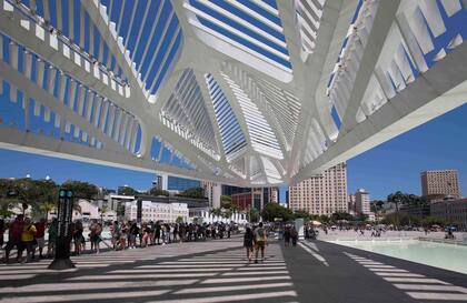 Una extensa fila para ingresar al Museo del Mañana, inaugurado en 2015.