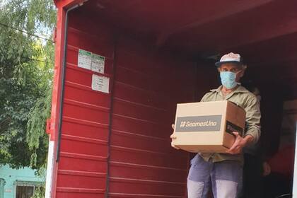 El objetivo de la iniciativa es brindar una caja con alimentos y productos de higiene a un millón de familias