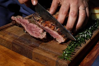 El nuevo corte que seduce a los mejores parrilleros argentinos y por qué debe comerse bien jugoso