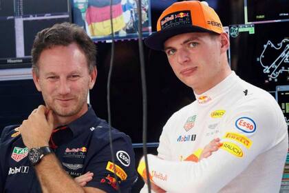 Christian Horner junto a su piloto estrella Max Verstappen; el líder de Red Bull Racing señaló que las nuevas medidas dejarán cesante a un grupo de trabajadores